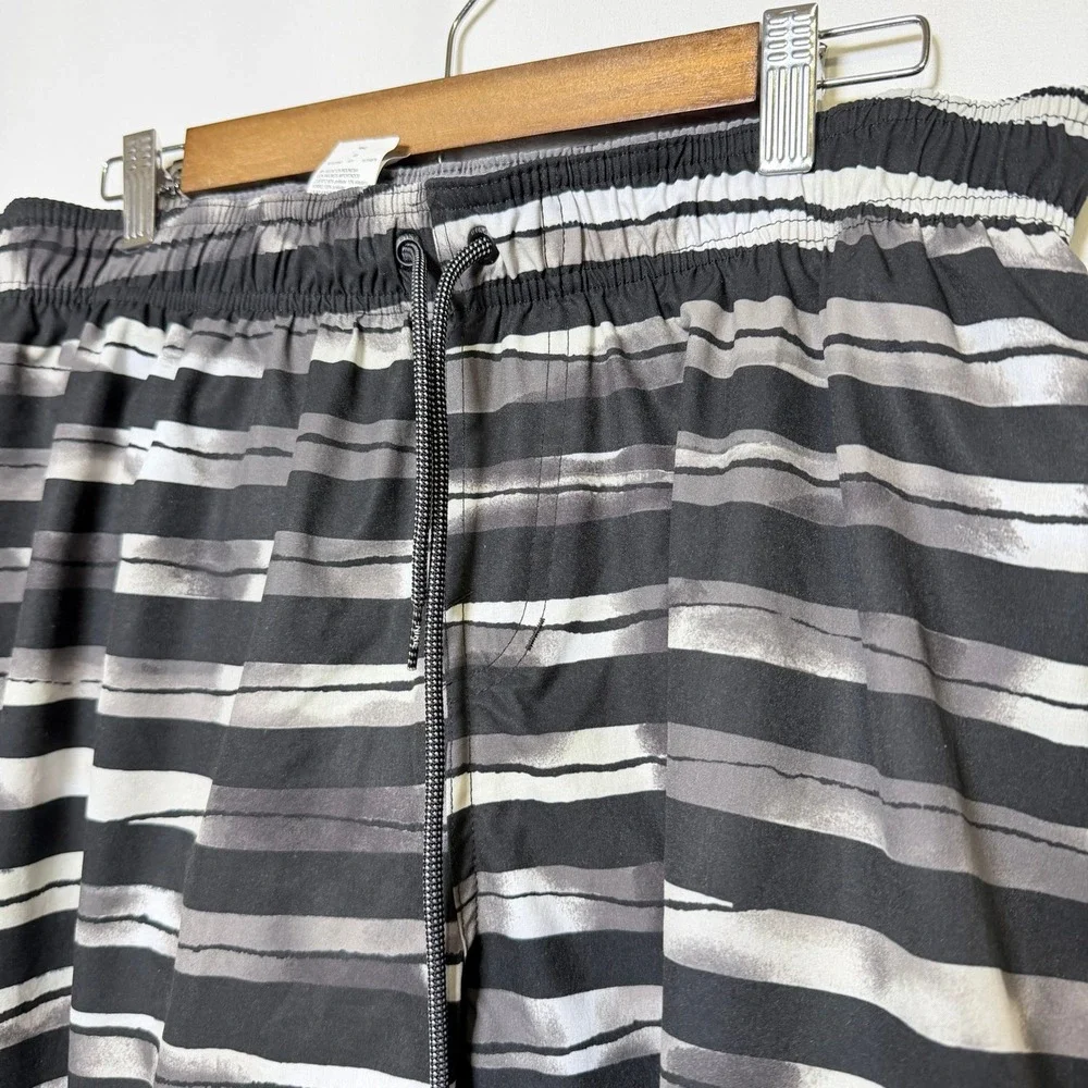 Nike Mens Board Shorts XL Black Grey Striped Swim Trunks NESS9462-001